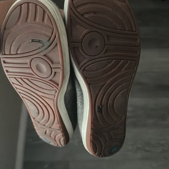 Gray Keds boat shoe slip on - Picture 5 of 6